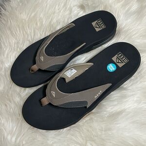 new REEF bottle opener fanning flip flops size 14